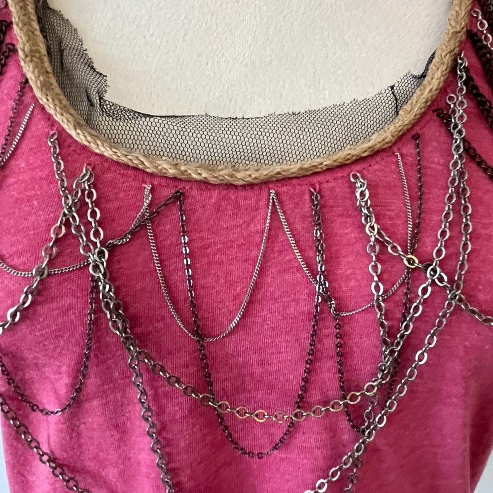 Pink Chain-Embellished Tank Top - Picture 3 of 7